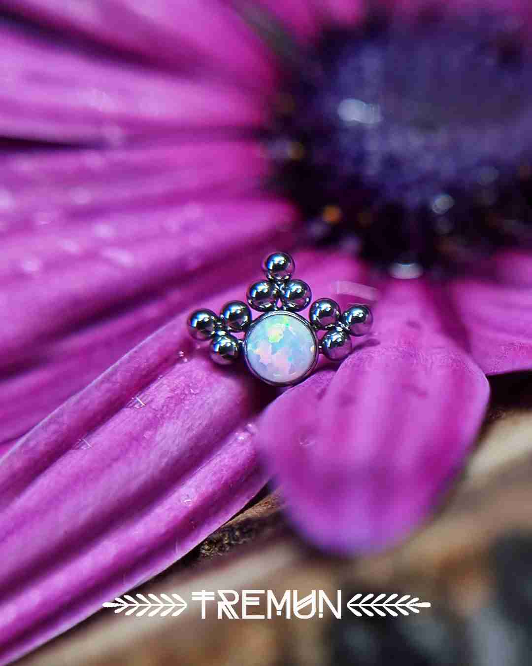 Triple-Beaded-Opal_Feed03.jpg