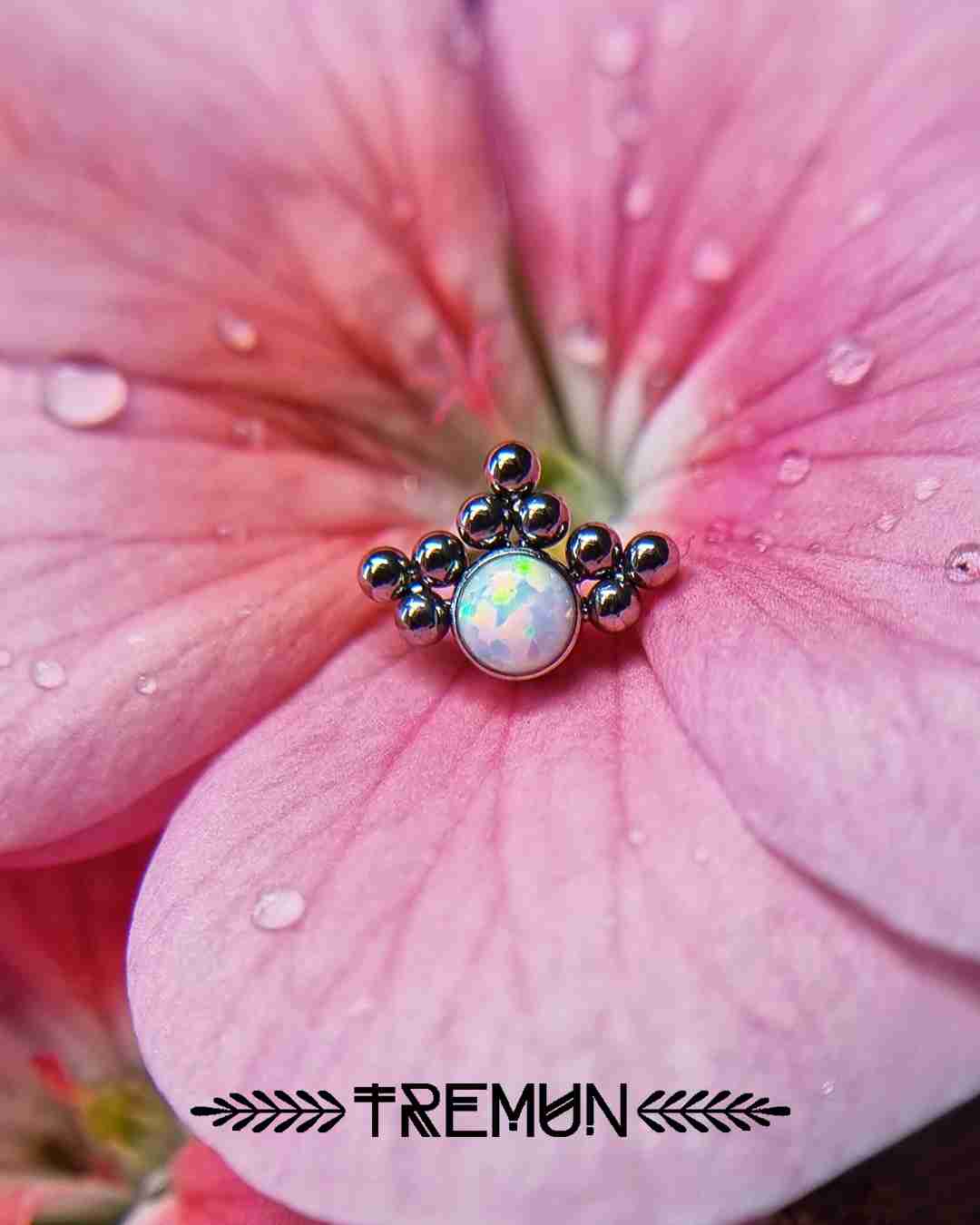 Triple-Beaded-Opal_Feed04.jpg